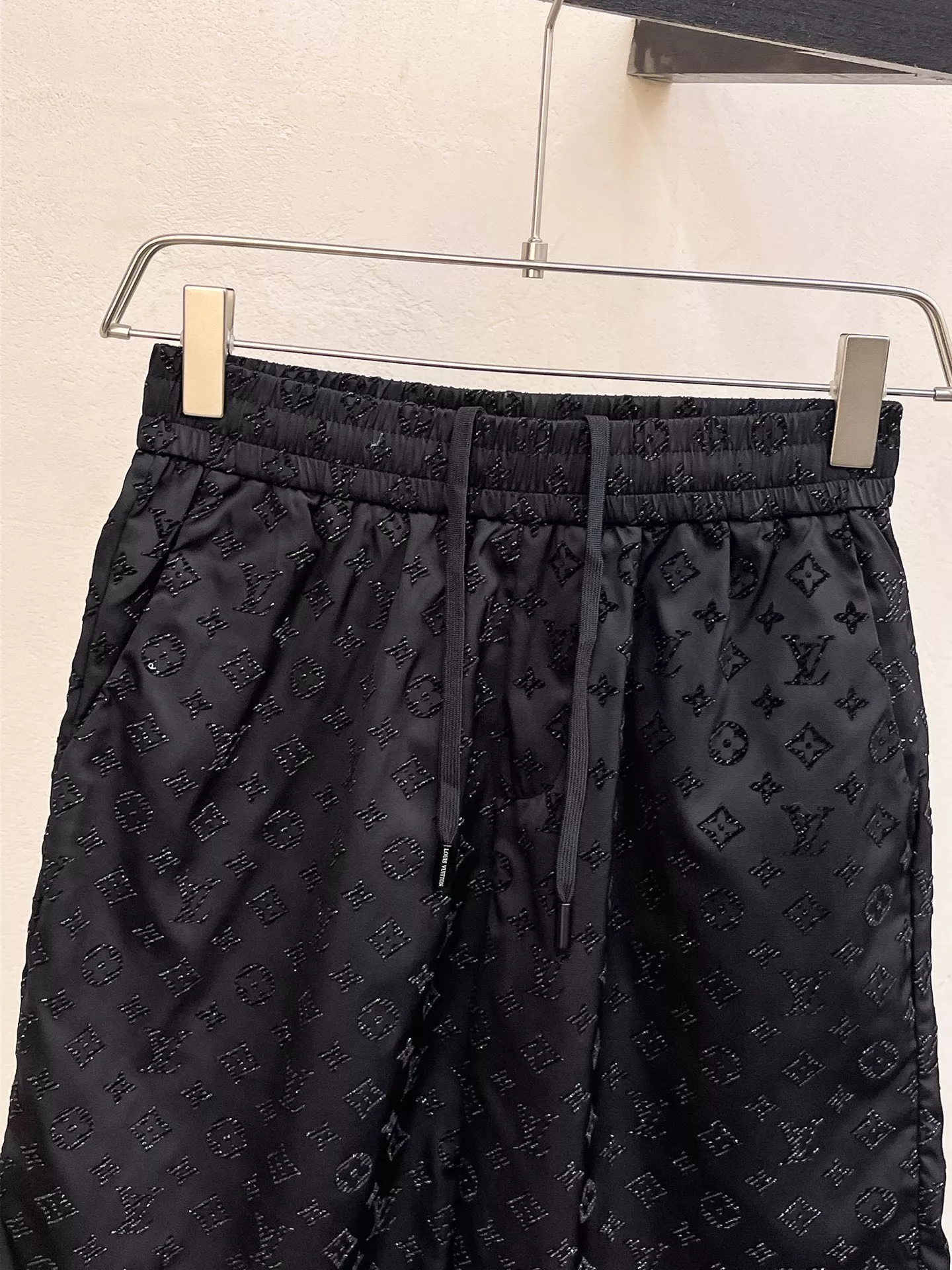 Minimalist 3386 Louis Vuitton LV Tracksuits Short Sleeved For Men