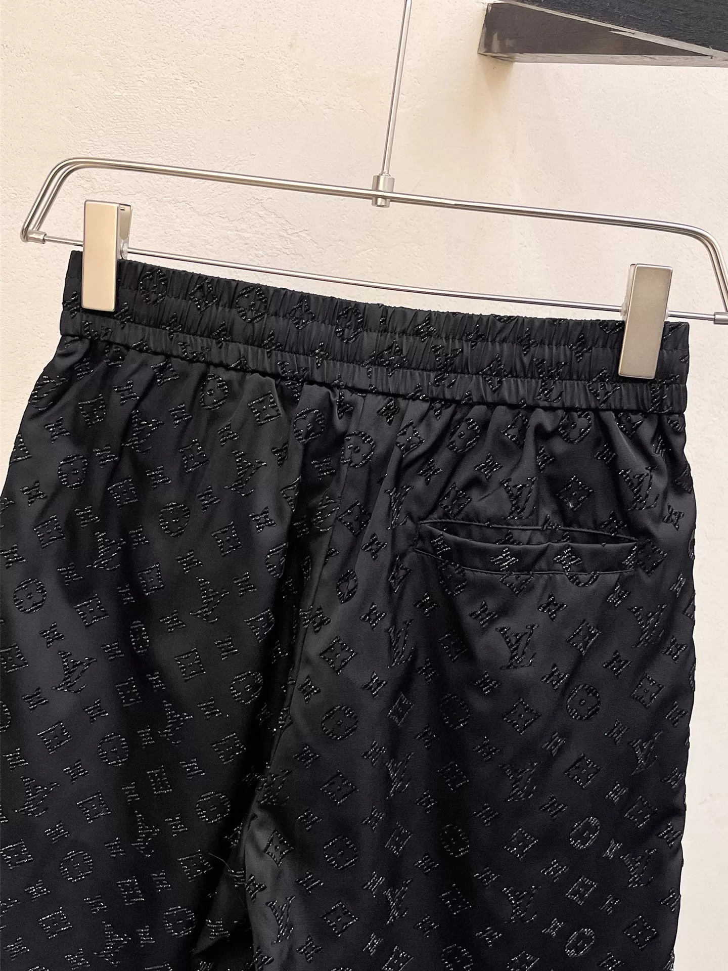 Minimalist 3386 Louis Vuitton LV Tracksuits Short Sleeved For Men