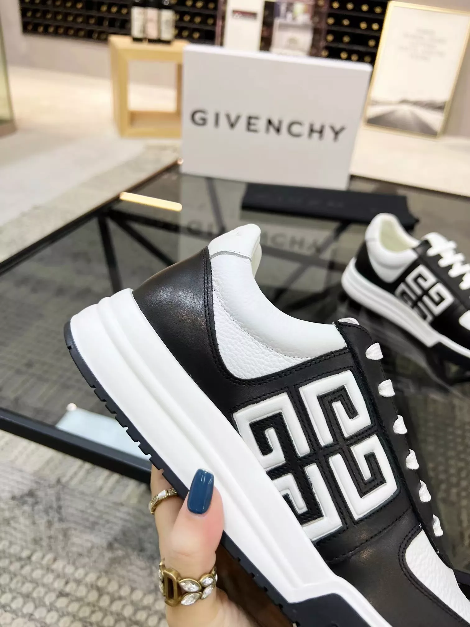 Minimalist 3442 Givenchy Casual Shoes For Men