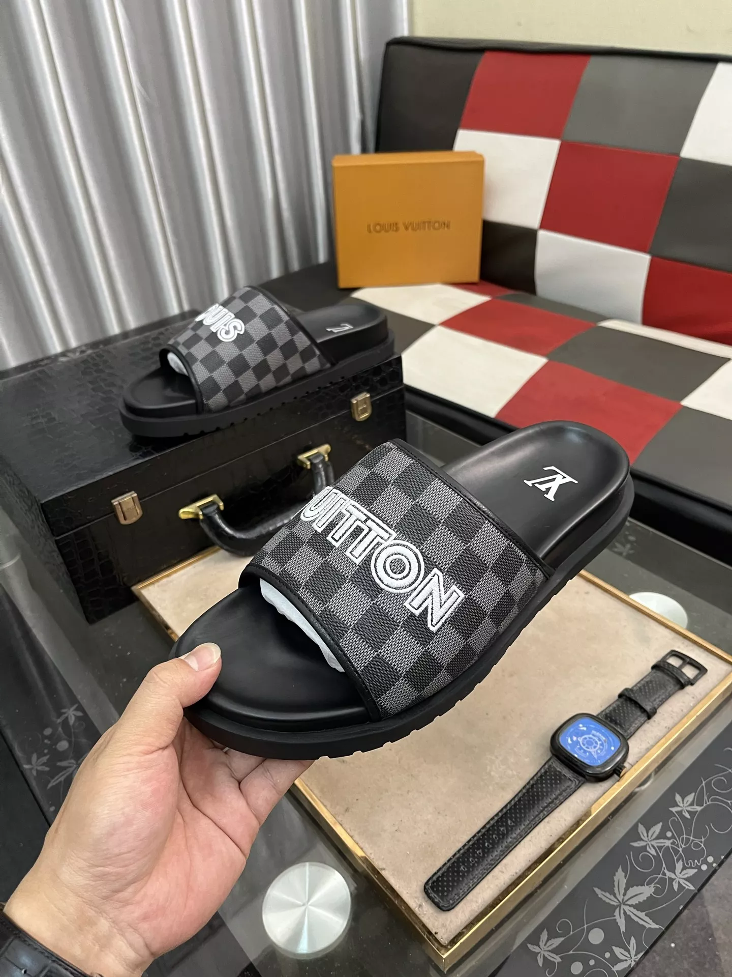 Minimalist 3507 Louis Vuitton Slippers For Men