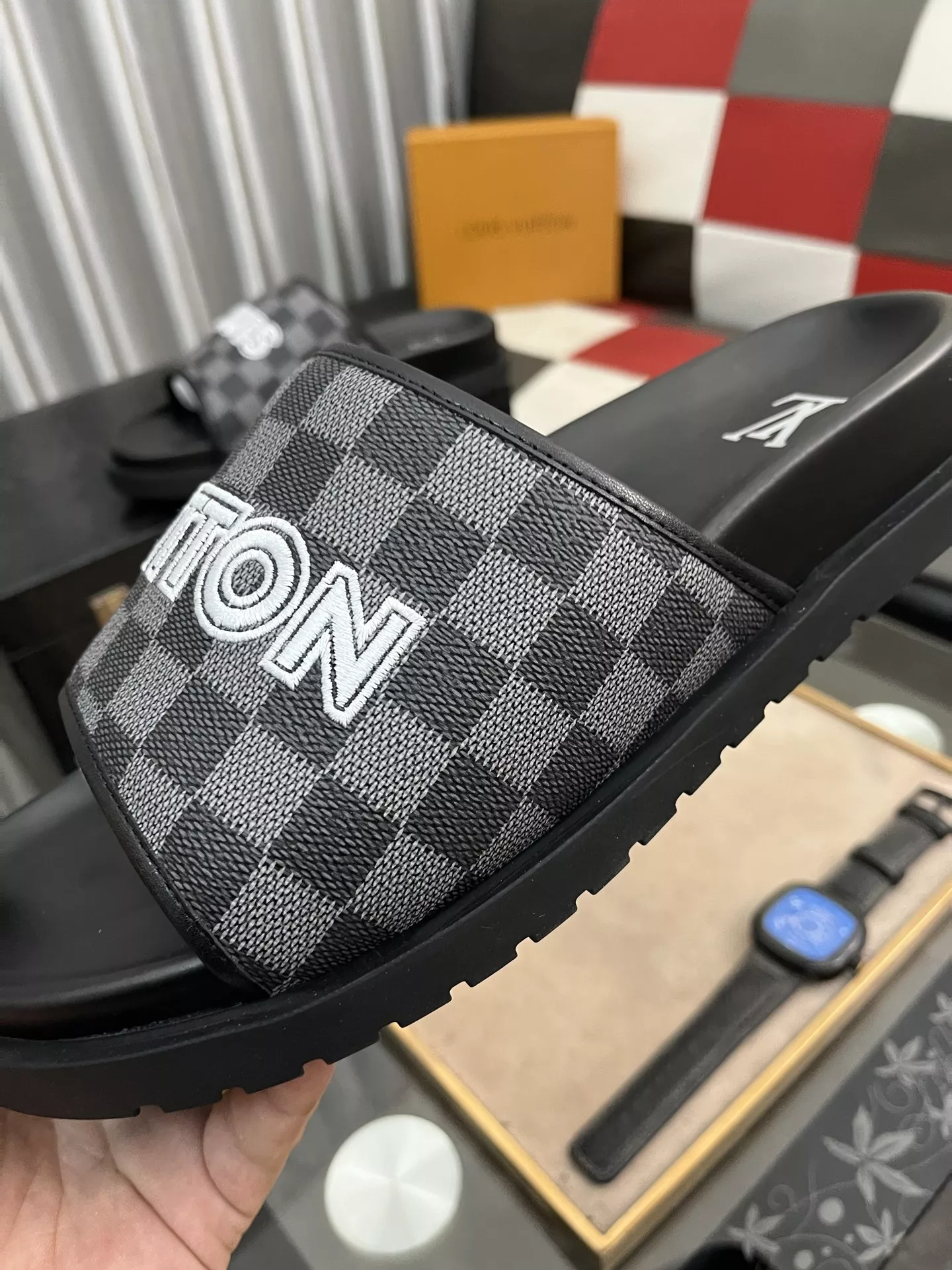 Minimalist 3507 Louis Vuitton Slippers For Men