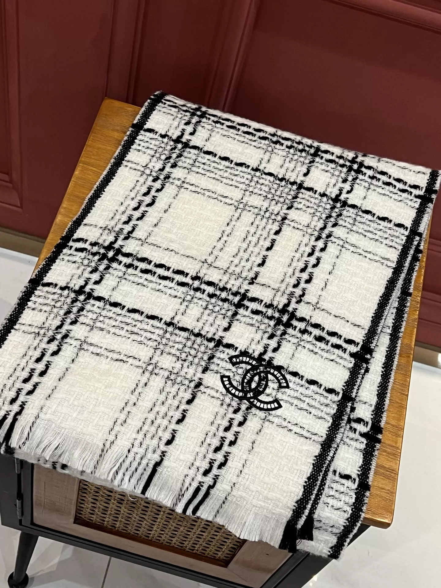 Minimalist 3629 Chanel Scarves For Women
