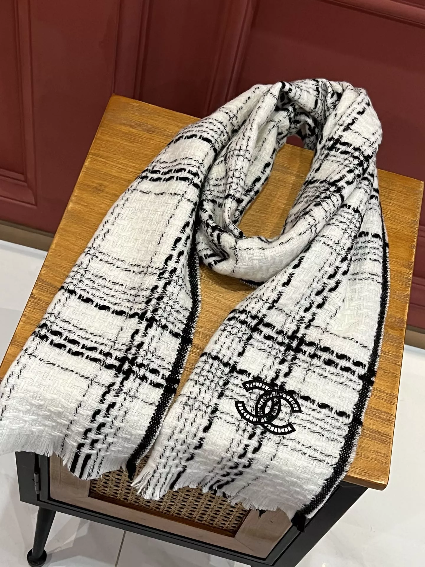 Minimalist 3629 Chanel Scarves For Women