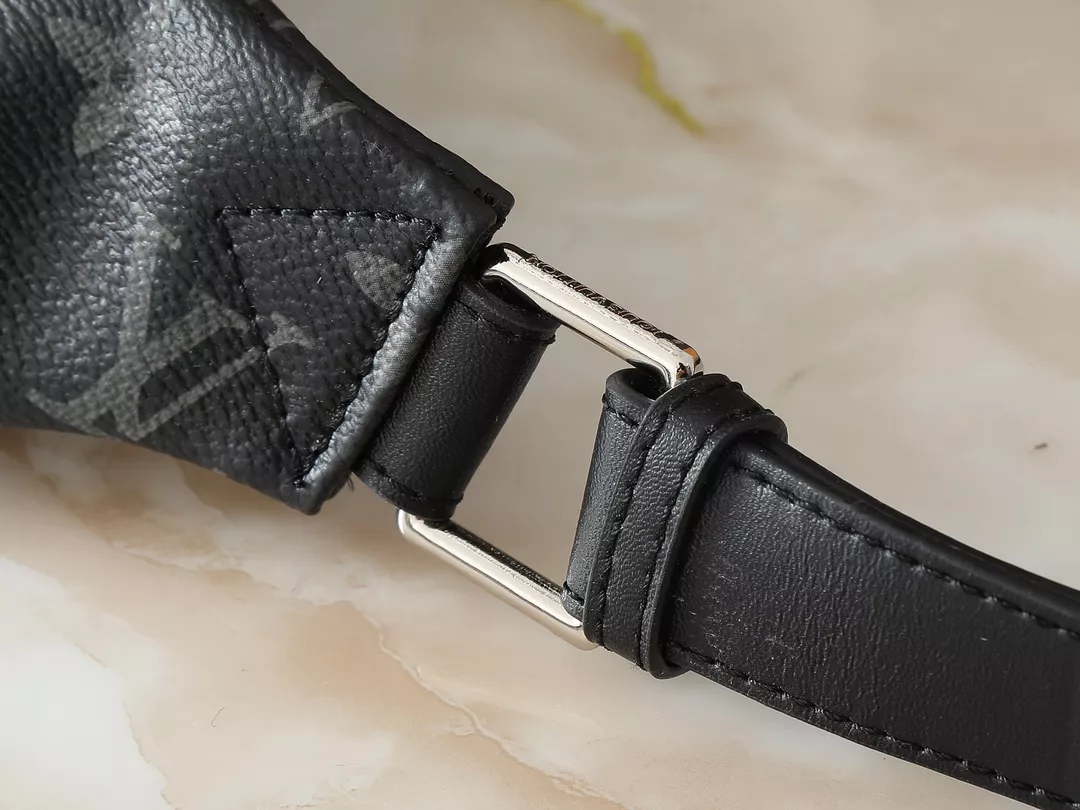 Minimalist 3634 Louis Vuitton LV AAA Quality Belt Bags For Unisex