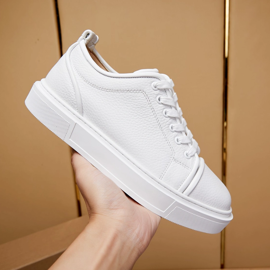 Minimalist 4002 Christian Louboutin Casual Shoes For Women