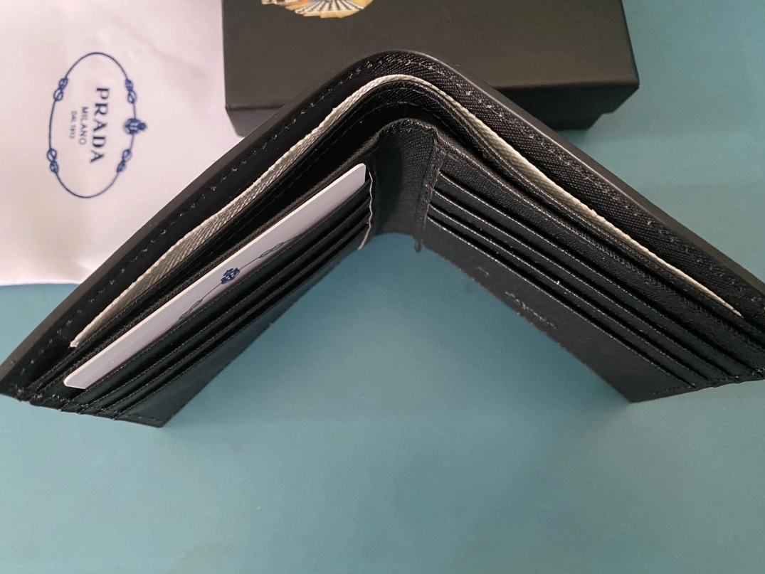 Minimalist 4026 Prada Wallets For Men