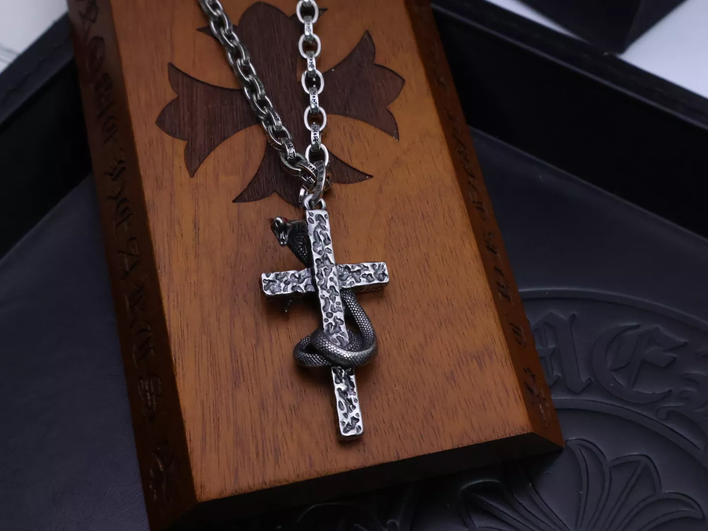 Minimalist 4062 Chrome Hearts Necklaces