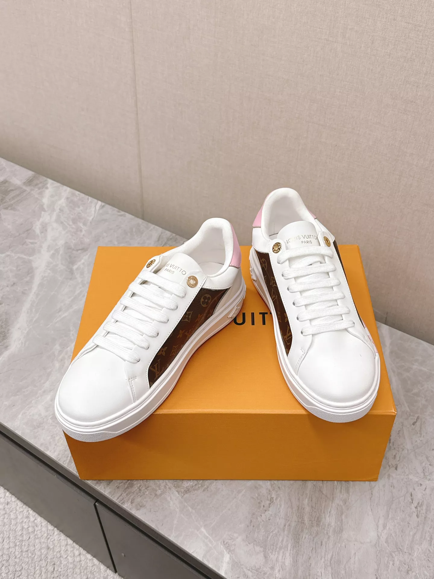 Minimalist 4135 Louis Vuitton Casual Shoes For Men