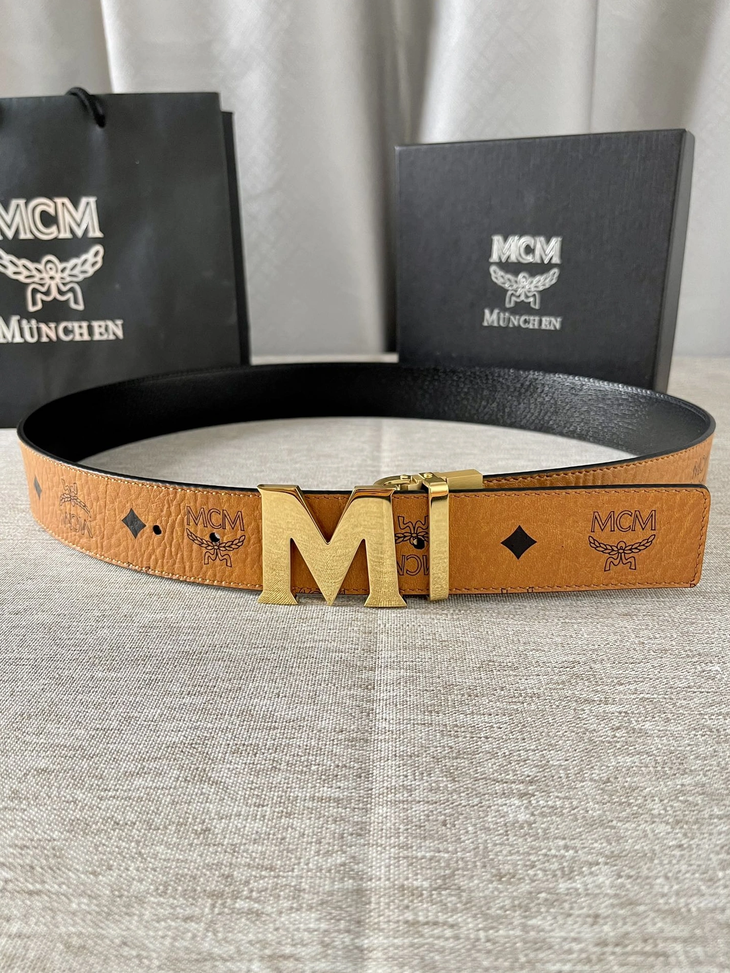 Minimalist 4269 MCM AAA Quality Belts For Men