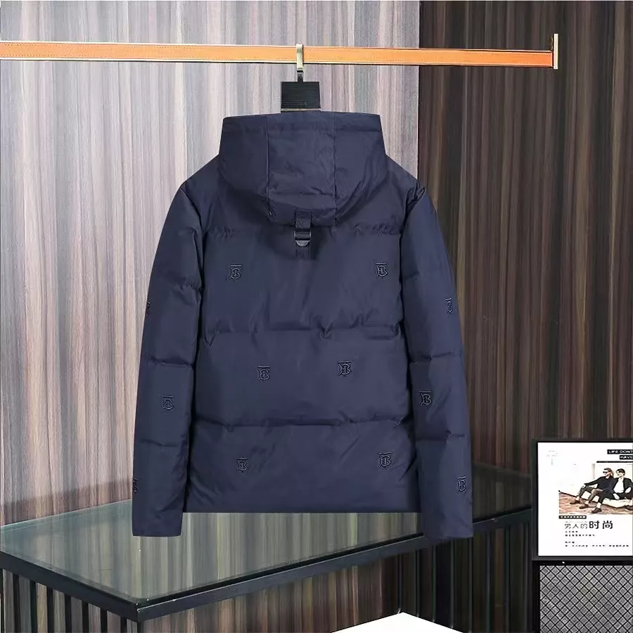 Minimalist 4335 Burberry Down Feather Coat Long Sleeved For Men