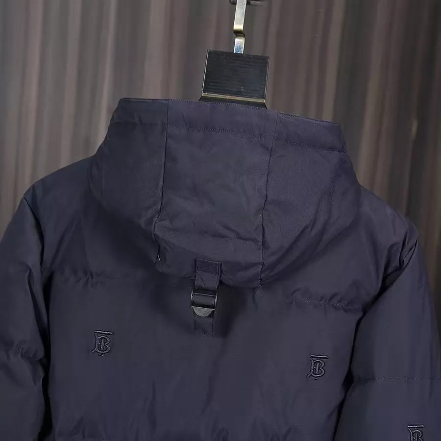 Minimalist 4335 Burberry Down Feather Coat Long Sleeved For Men