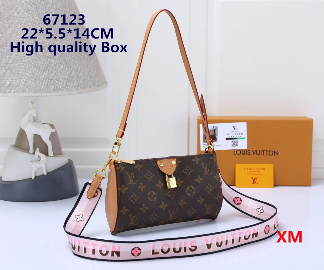 Minimalist 4349 Louis Vuitton Messenger Bags For Women