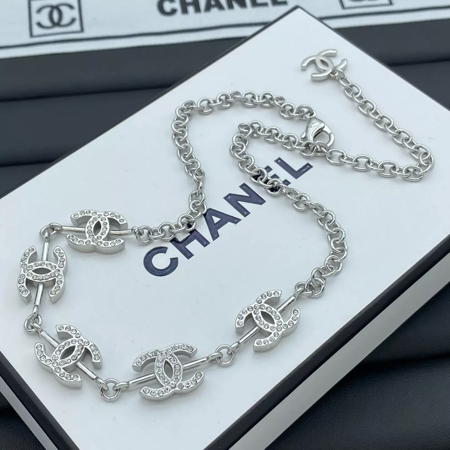 Minimalist 4674 Chanel Necklaces