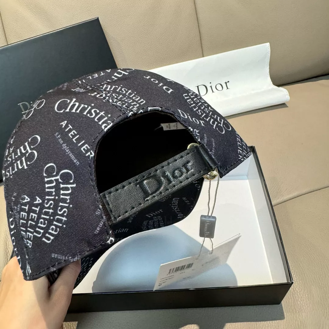 Minimalist 4683 Christian Dior Caps