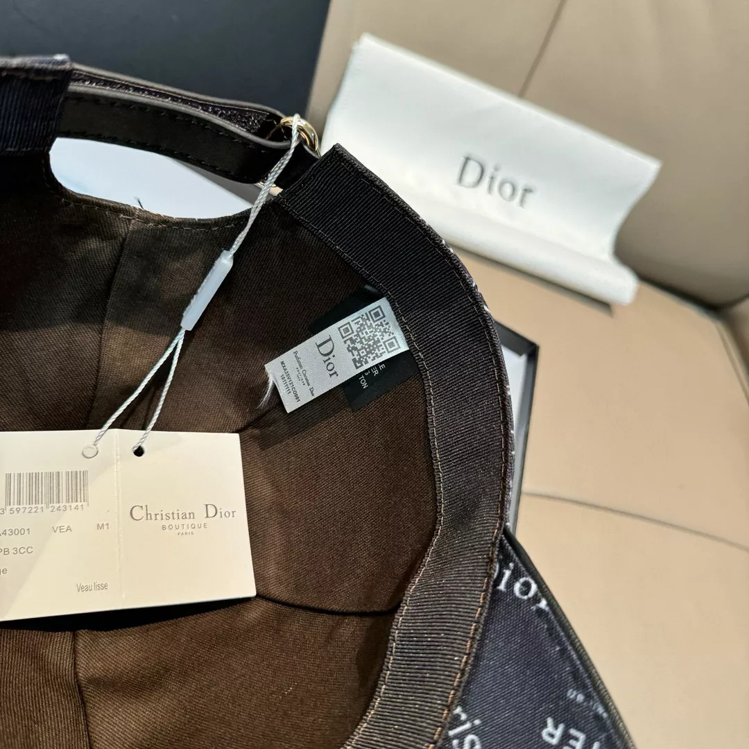 Minimalist 4683 Christian Dior Caps