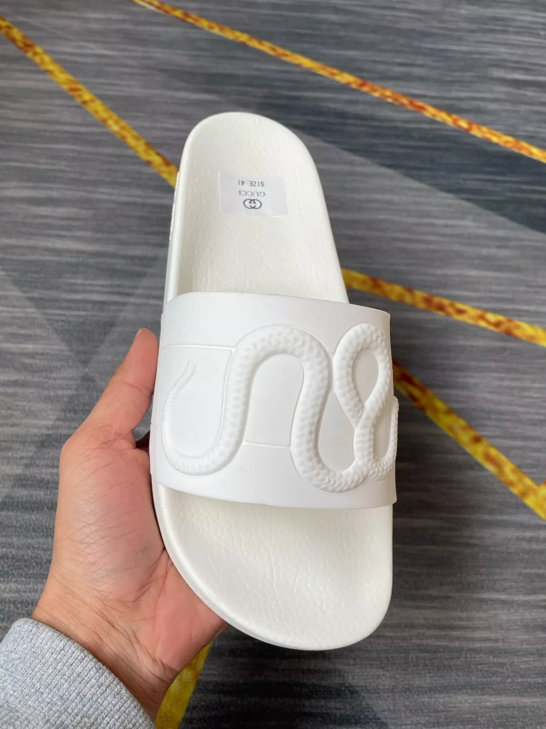 Minimalist 4821 Gucci Slippers For Men