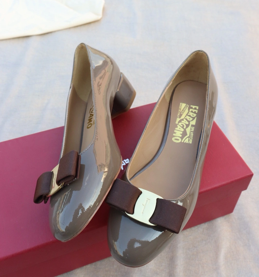 Minimalist 4848 Salvatore Ferragamo Flat Shoes For Women