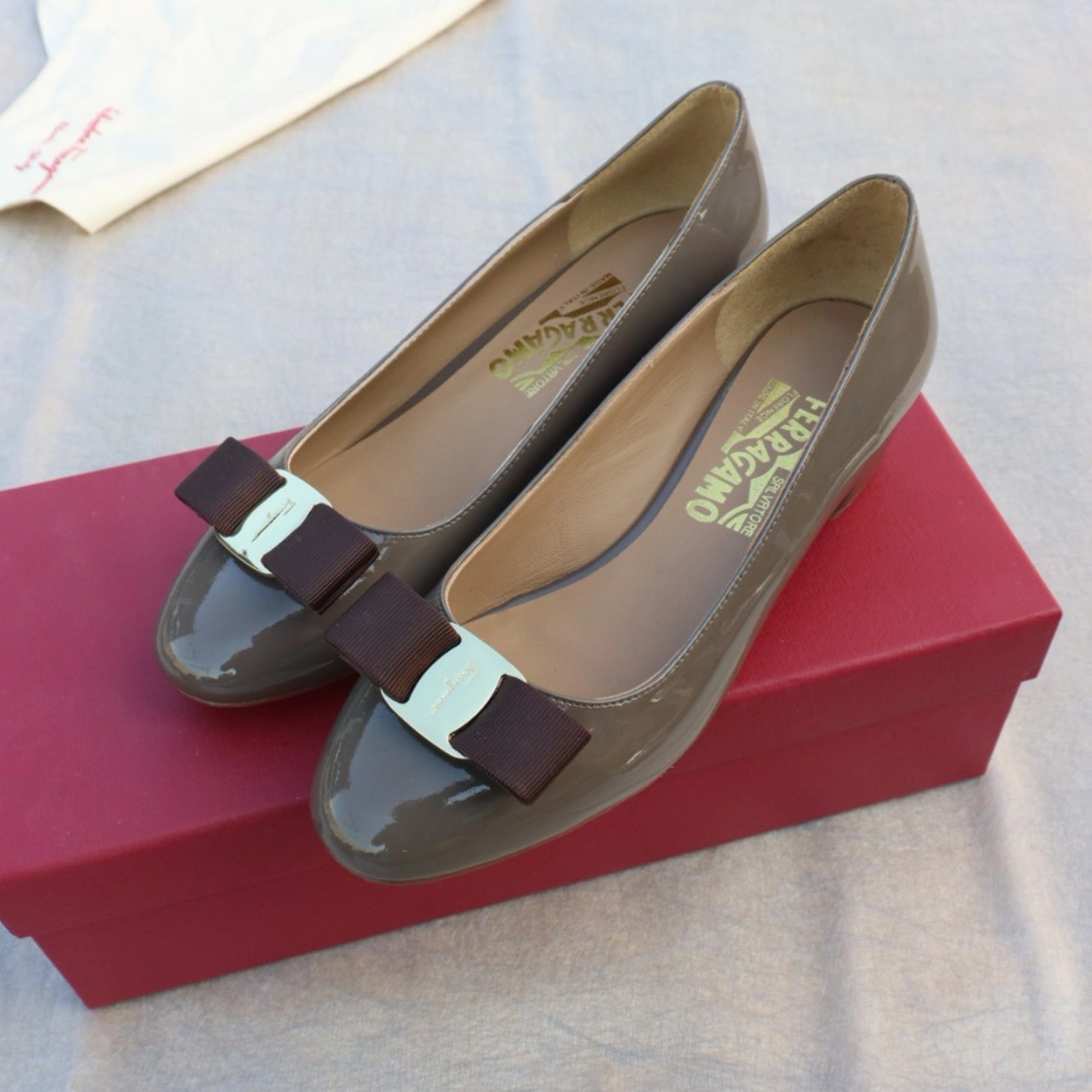 Minimalist 4848 Salvatore Ferragamo Flat Shoes For Women