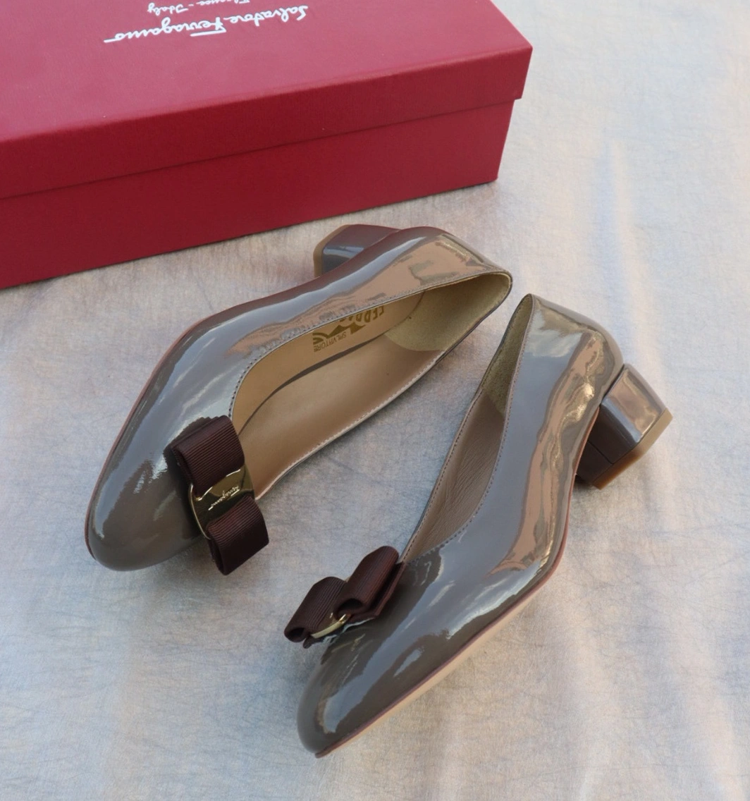 Minimalist 4848 Salvatore Ferragamo Flat Shoes For Women