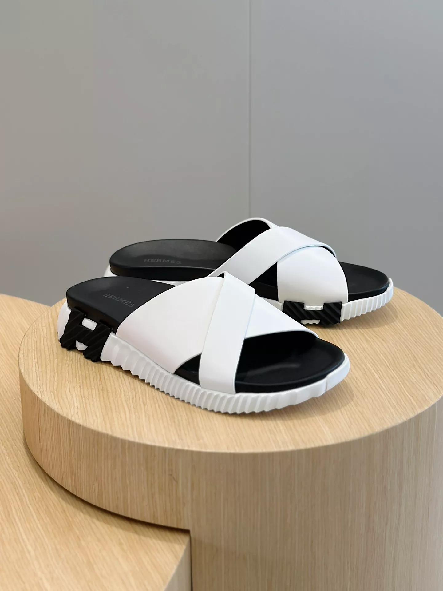Minimalist 487 Hermes Slippers For Men