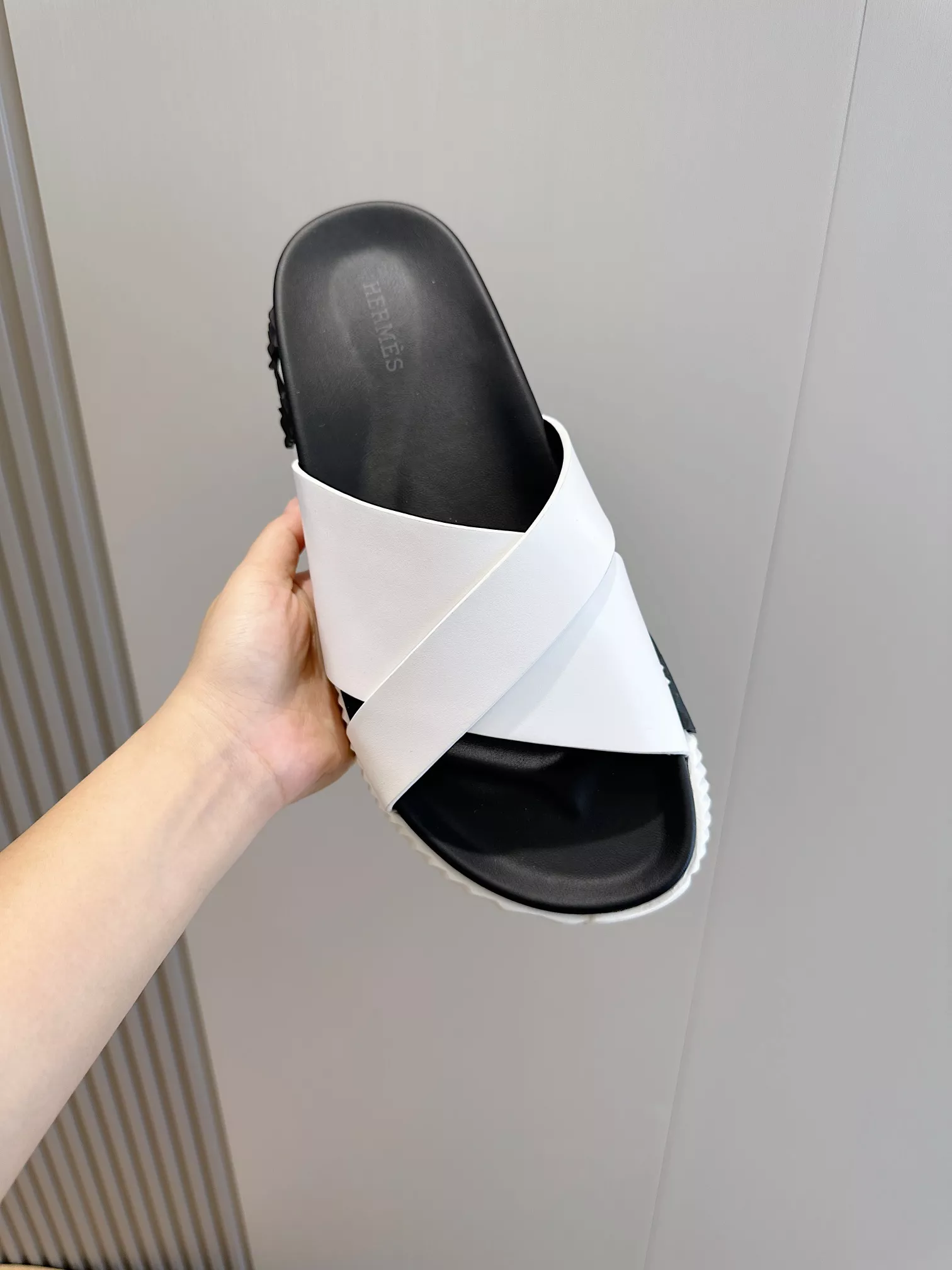 Minimalist 487 Hermes Slippers For Men