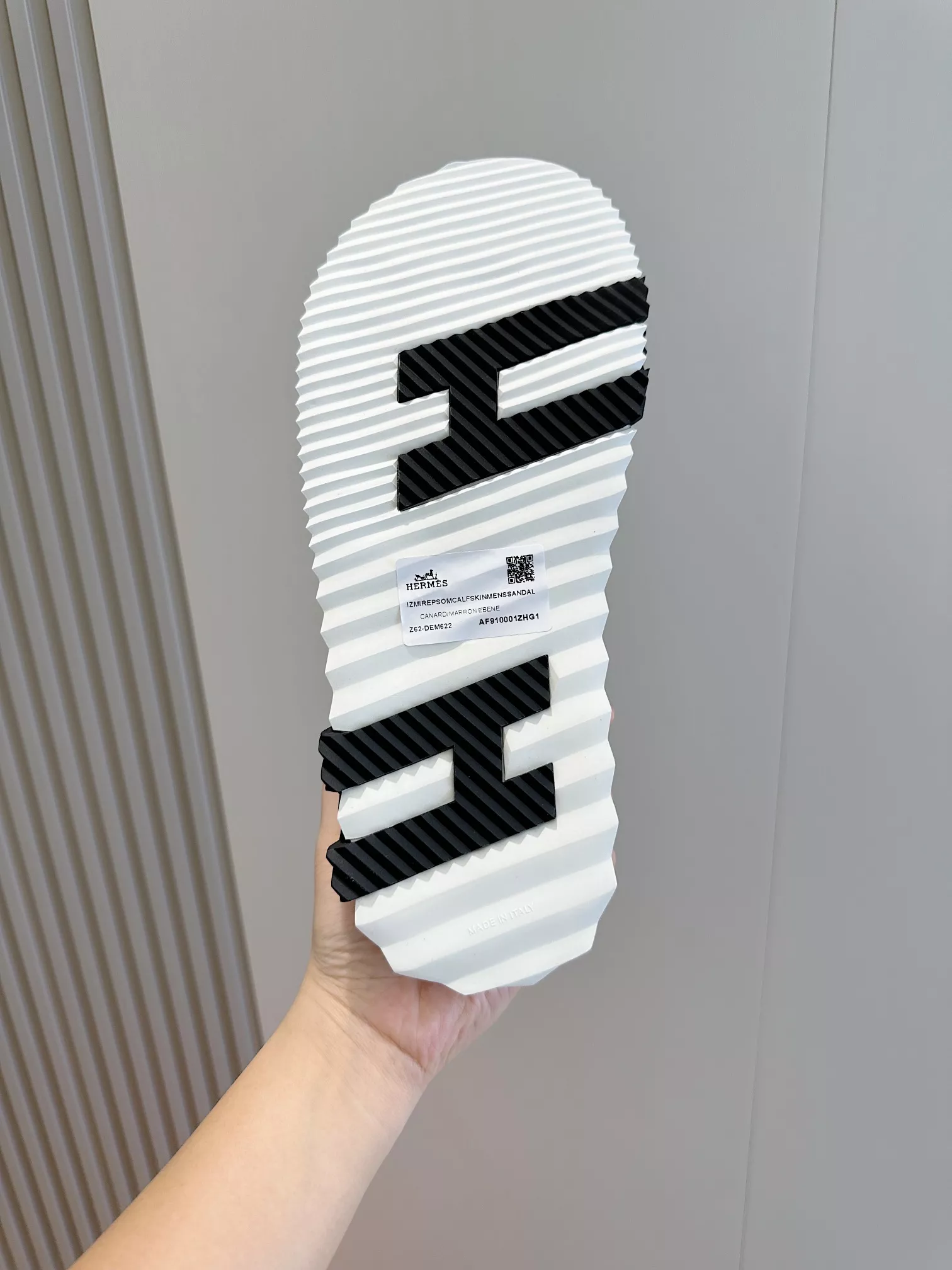 Minimalist 487 Hermes Slippers For Men