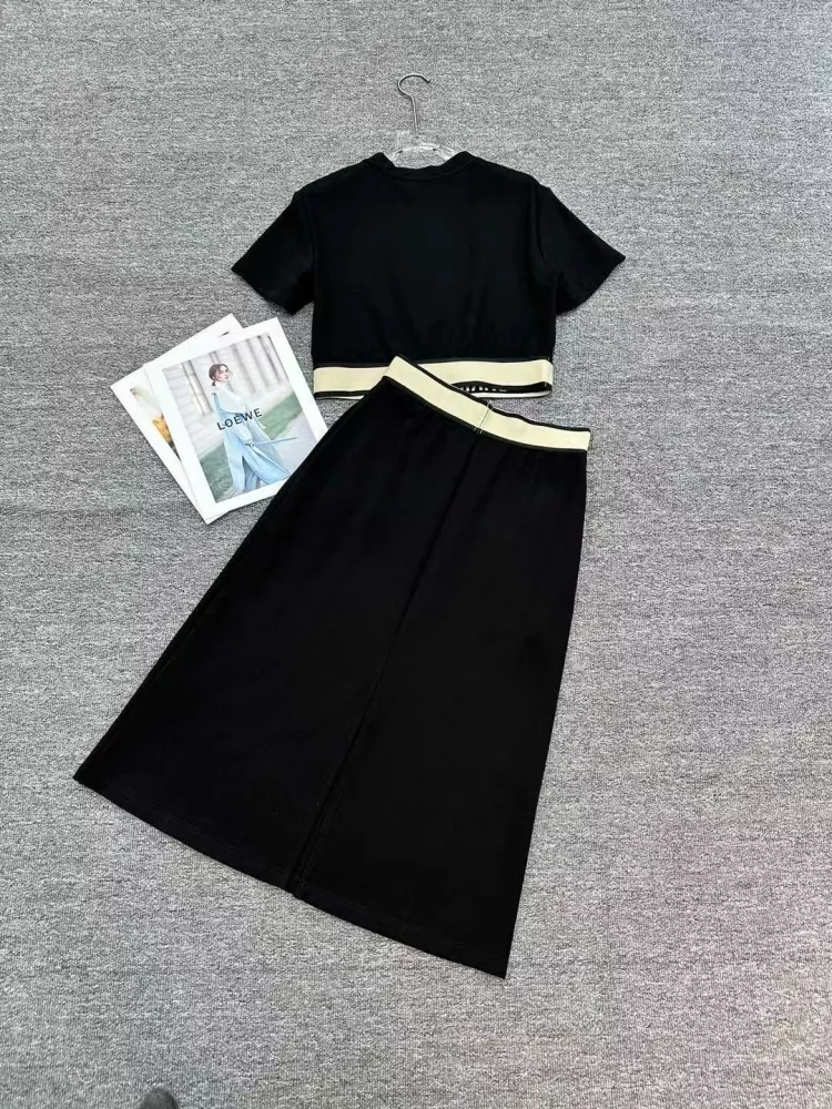 Minimalist 5000 Christian Dior Tracksuits Short Sleeved For Women