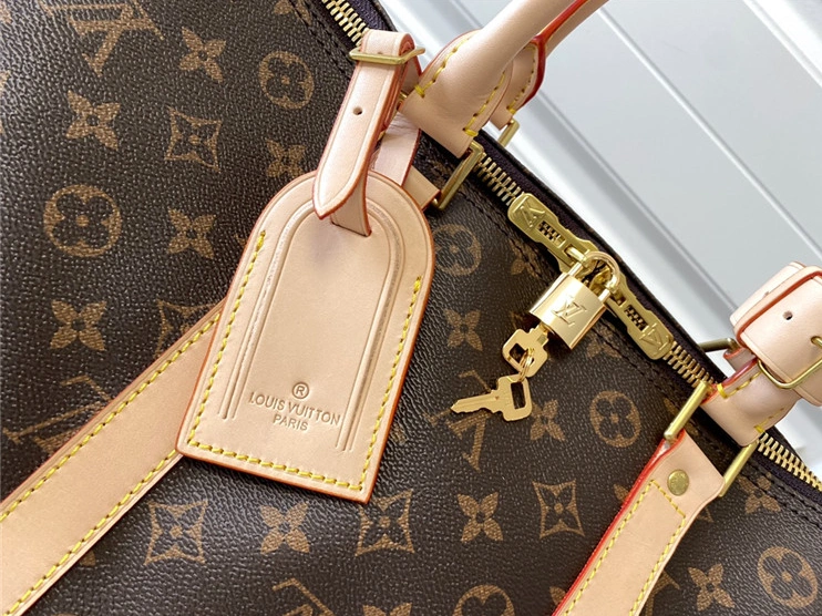 Minimalist 5608 Louis Vuitton Travel Bags