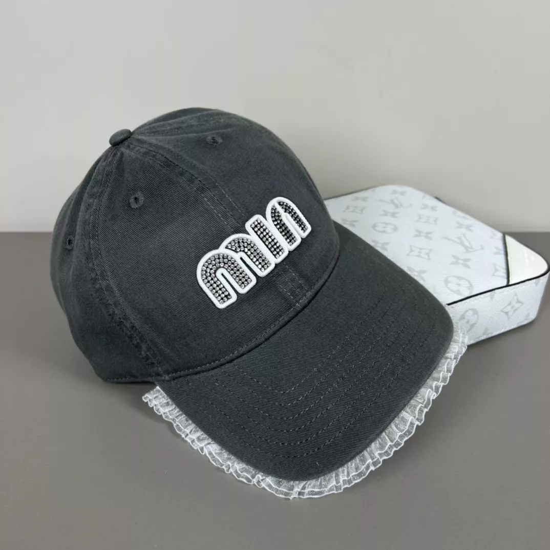 Minimalist 571 MIU MIU Caps