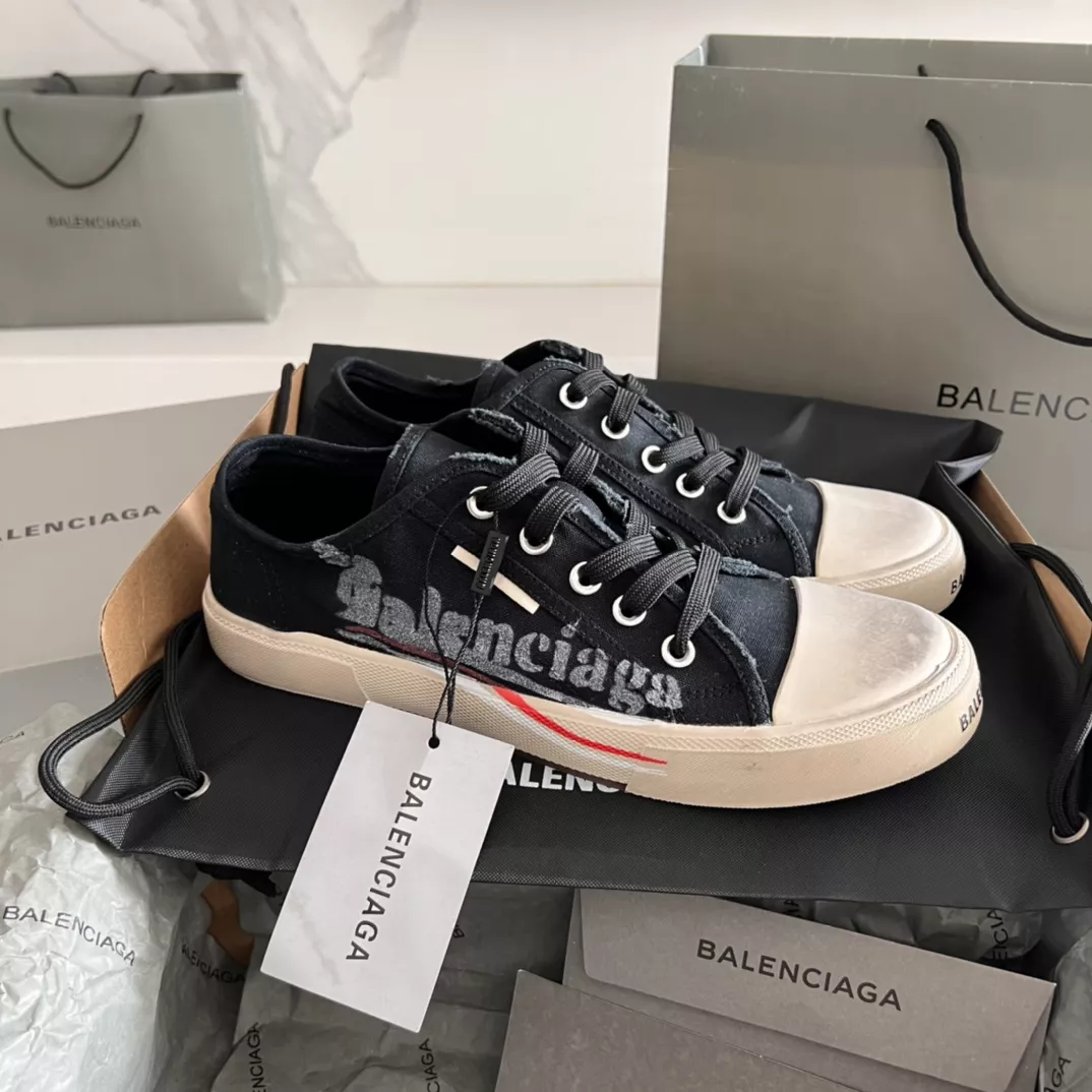 Minimalist 5731 Balenciaga Casual Shoes For Men