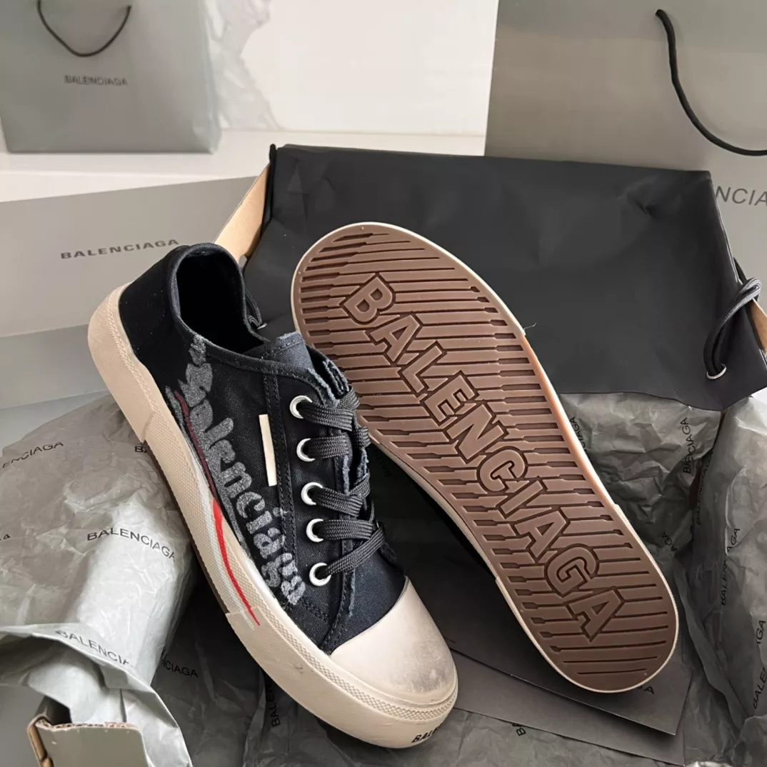 Minimalist 5731 Balenciaga Casual Shoes For Men
