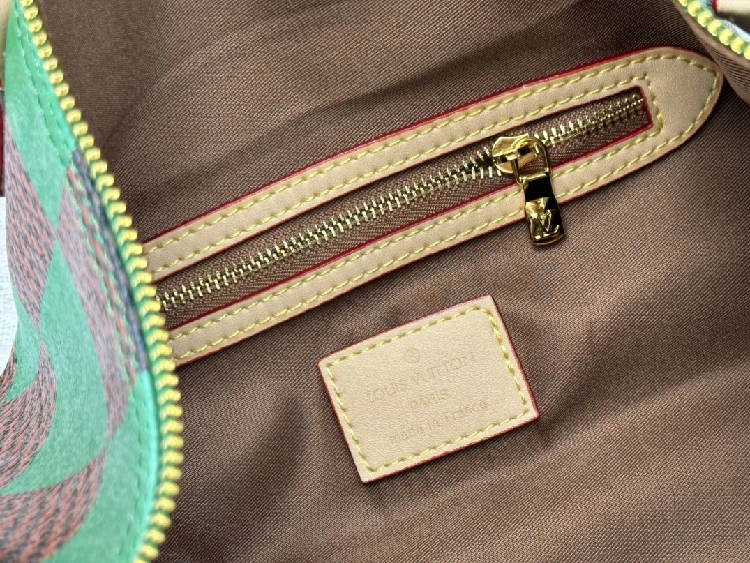 Minimalist 5735 Louis Vuitton Travel Bags For Women