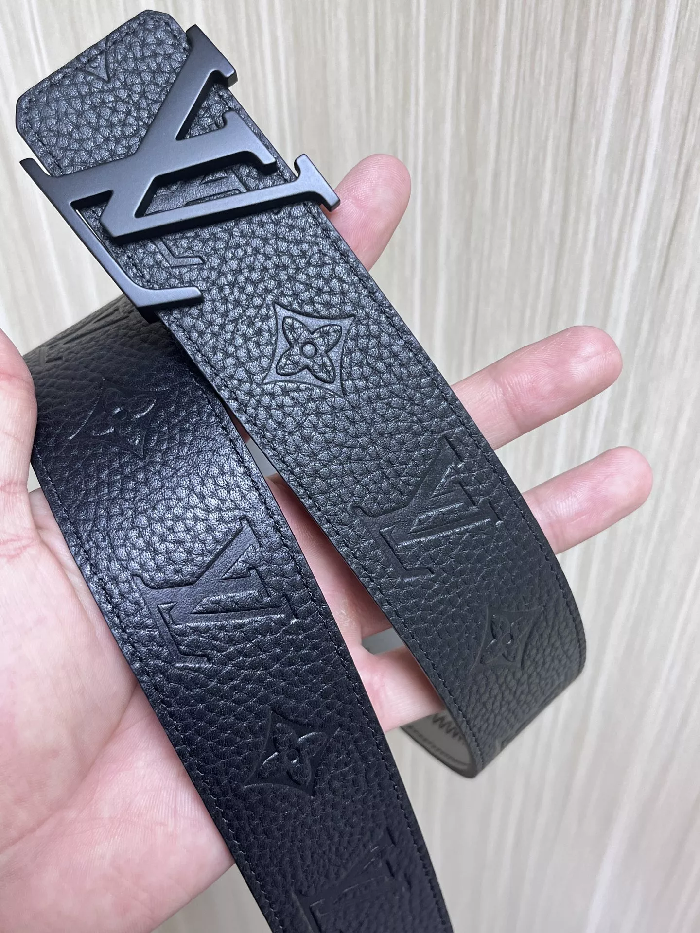 Minimalist 5827 Louis Vuitton AAA Quality Belts In 4.0cm For Men