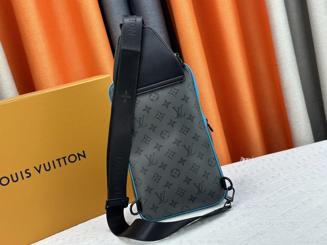 Minimalist 5855 Louis Vuitton AAA Man Messenger Bags