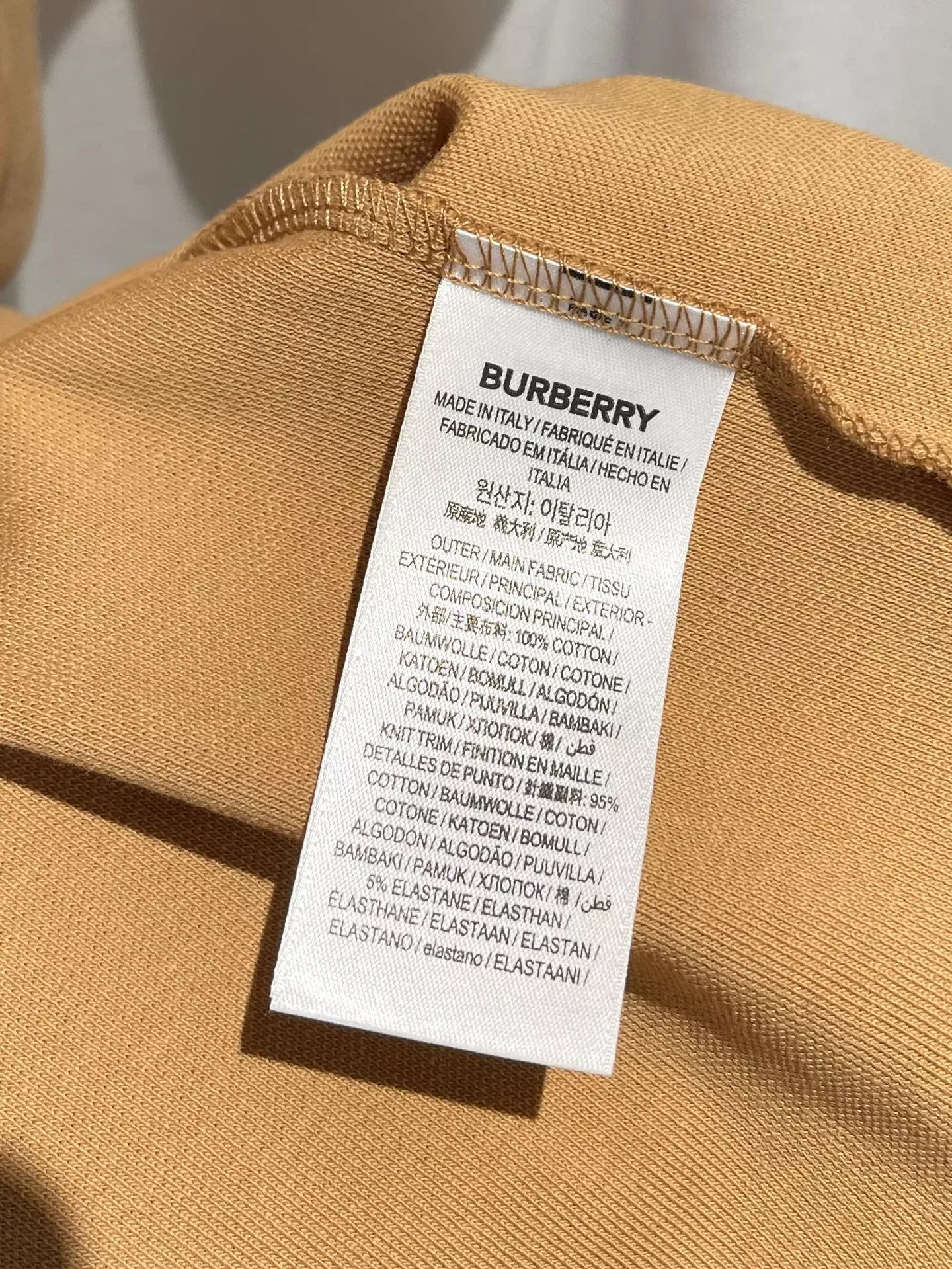 Minimalist 5895 Burberry T-Shirts Short Sleeved For Unisex