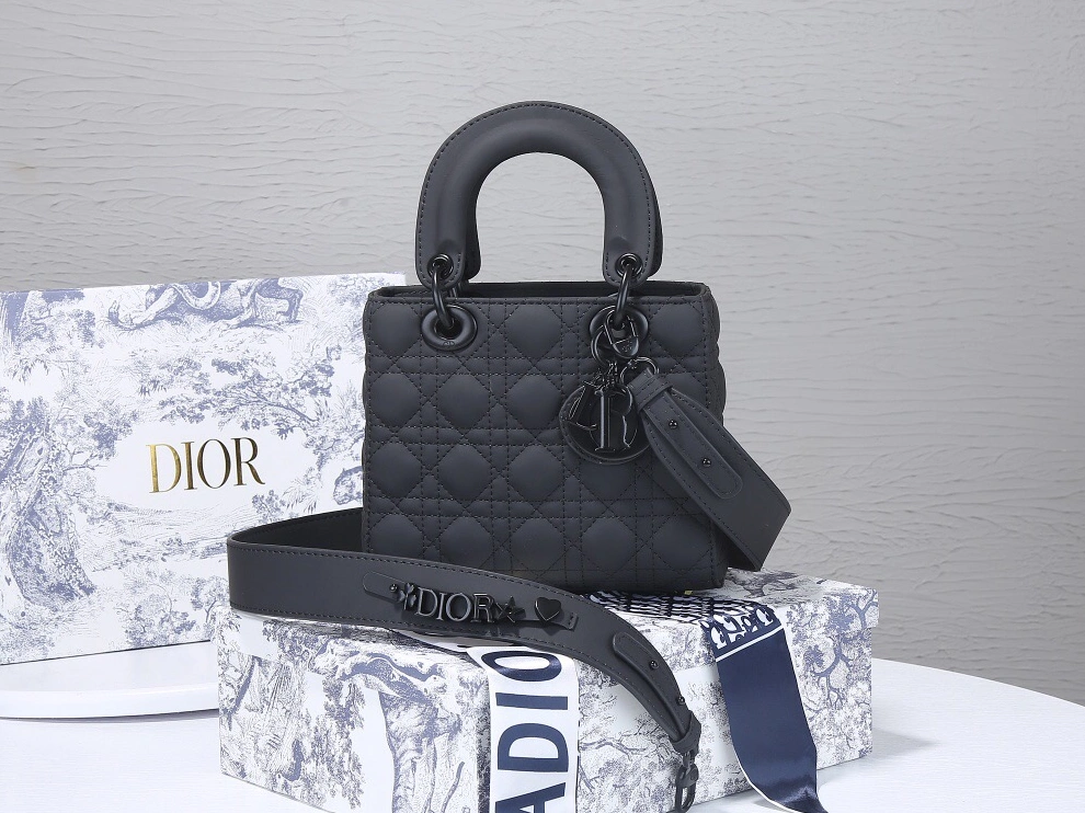 Minimalist 5946 Christian Dior AAA Quality Messenger Bags For Women