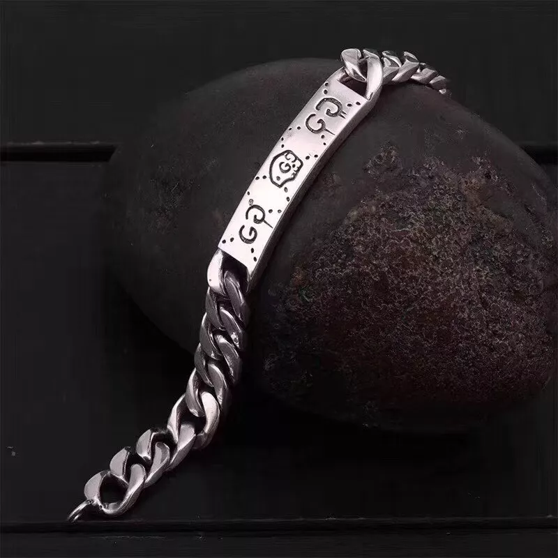 Minimalist 5996 Gucci Bracelets