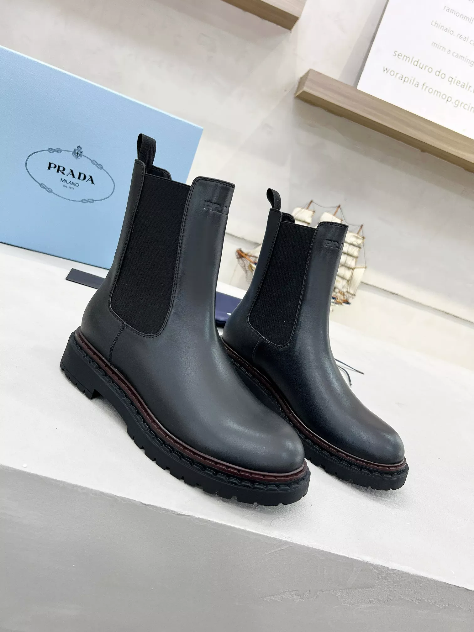 Minimalist 6001 Prada Boots For Women