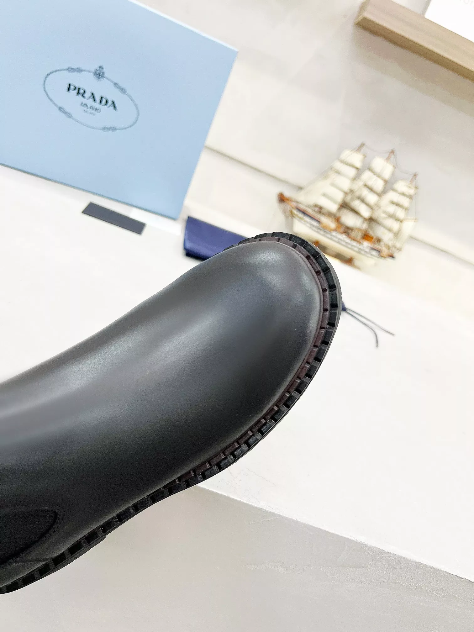 Minimalist 6001 Prada Boots For Women
