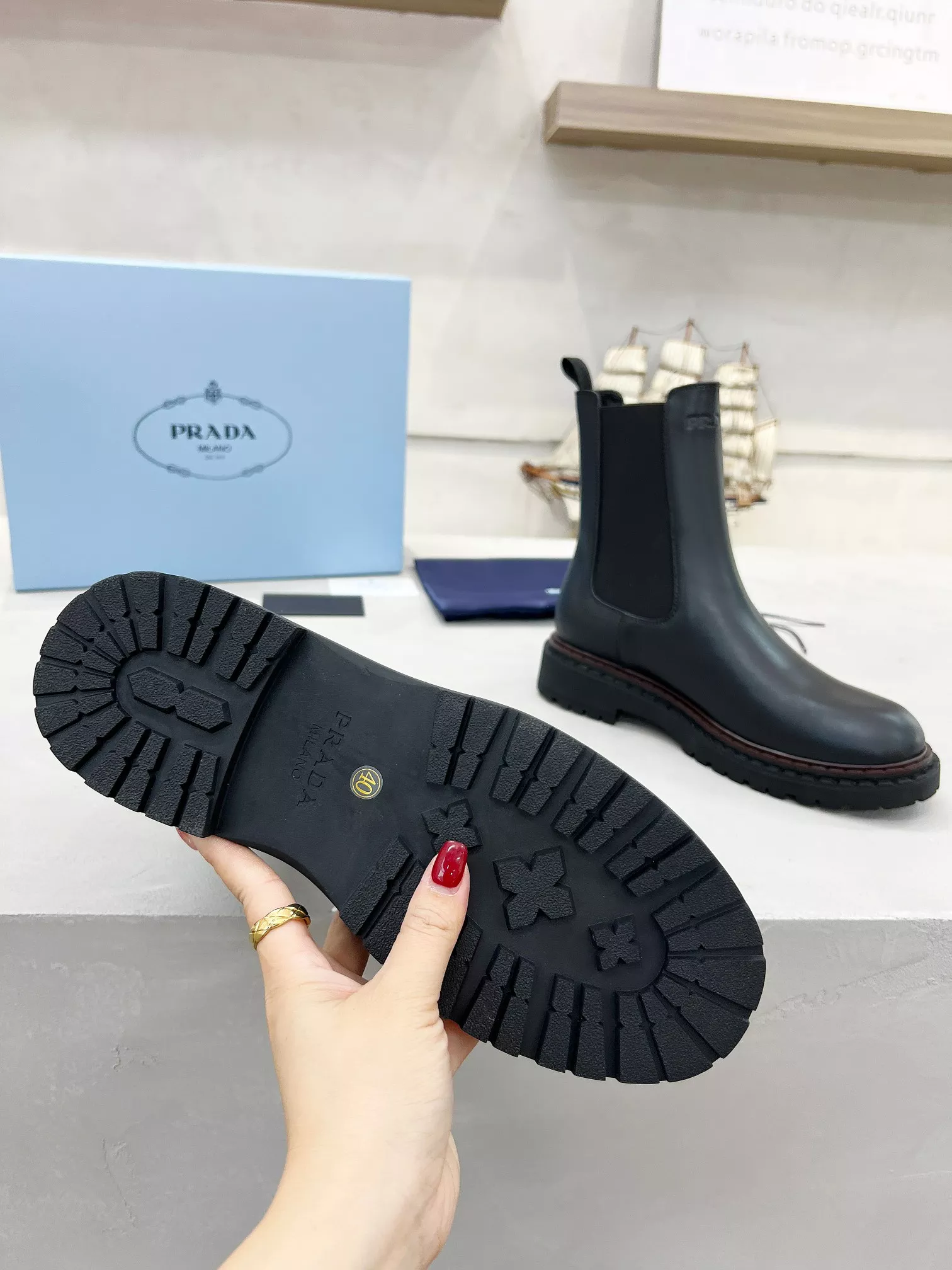 Minimalist 6001 Prada Boots For Women