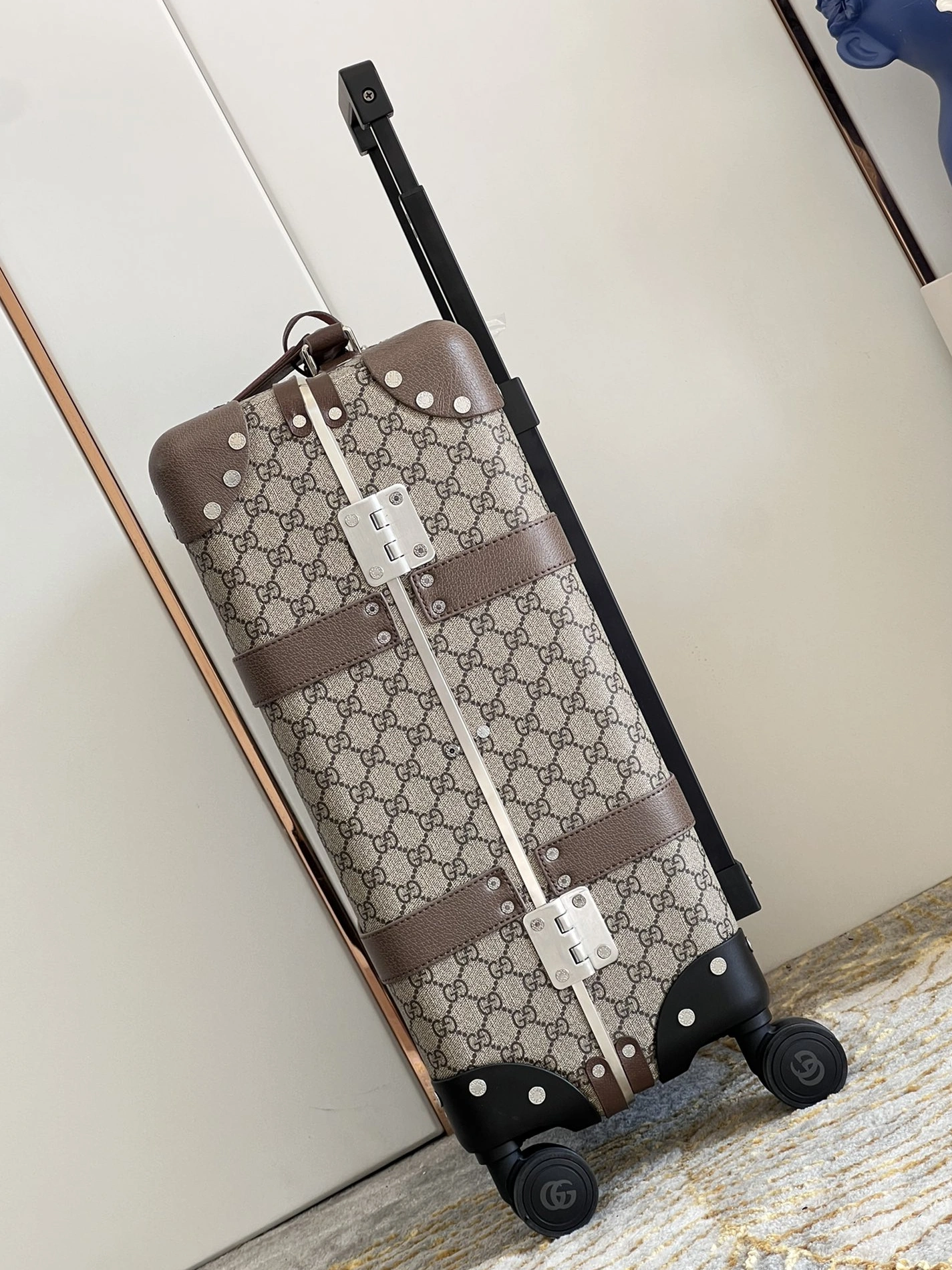 Minimalist 6067 Gucci Luggage
