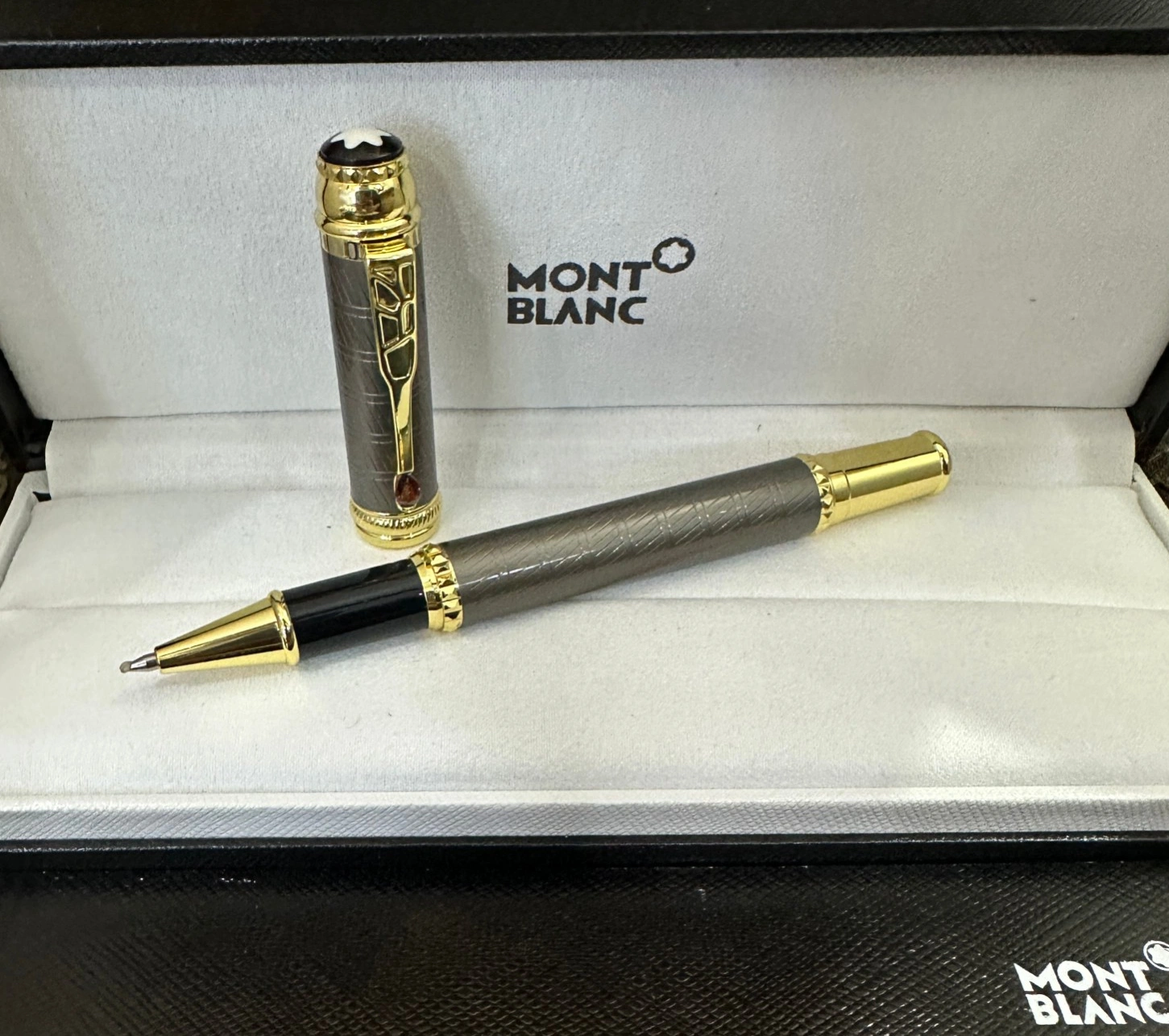 Minimalist 6235 Montblanc Pen