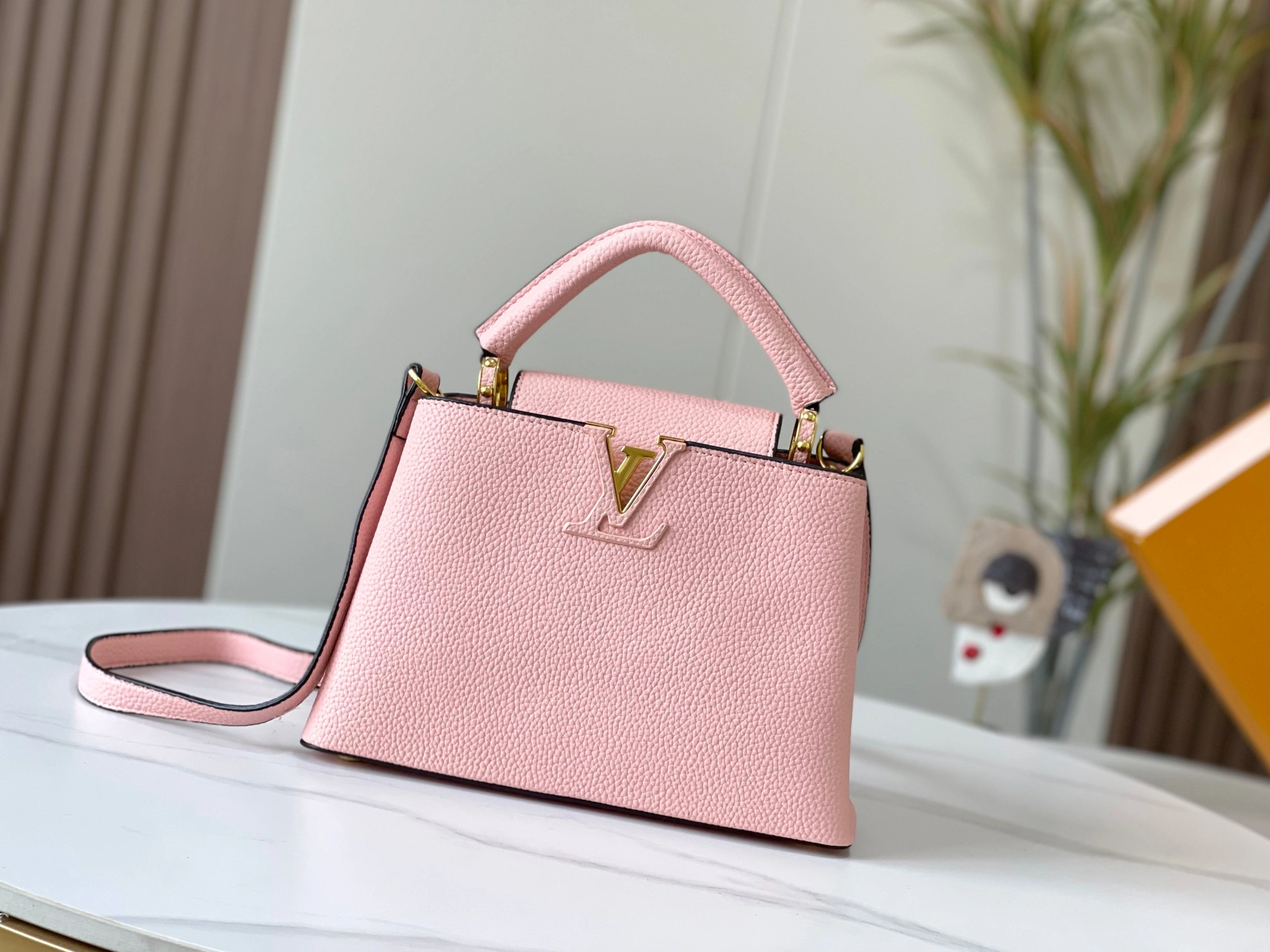 Minimalist 6258 Louis Vuitton AAA Quality Messenger Bags For Women