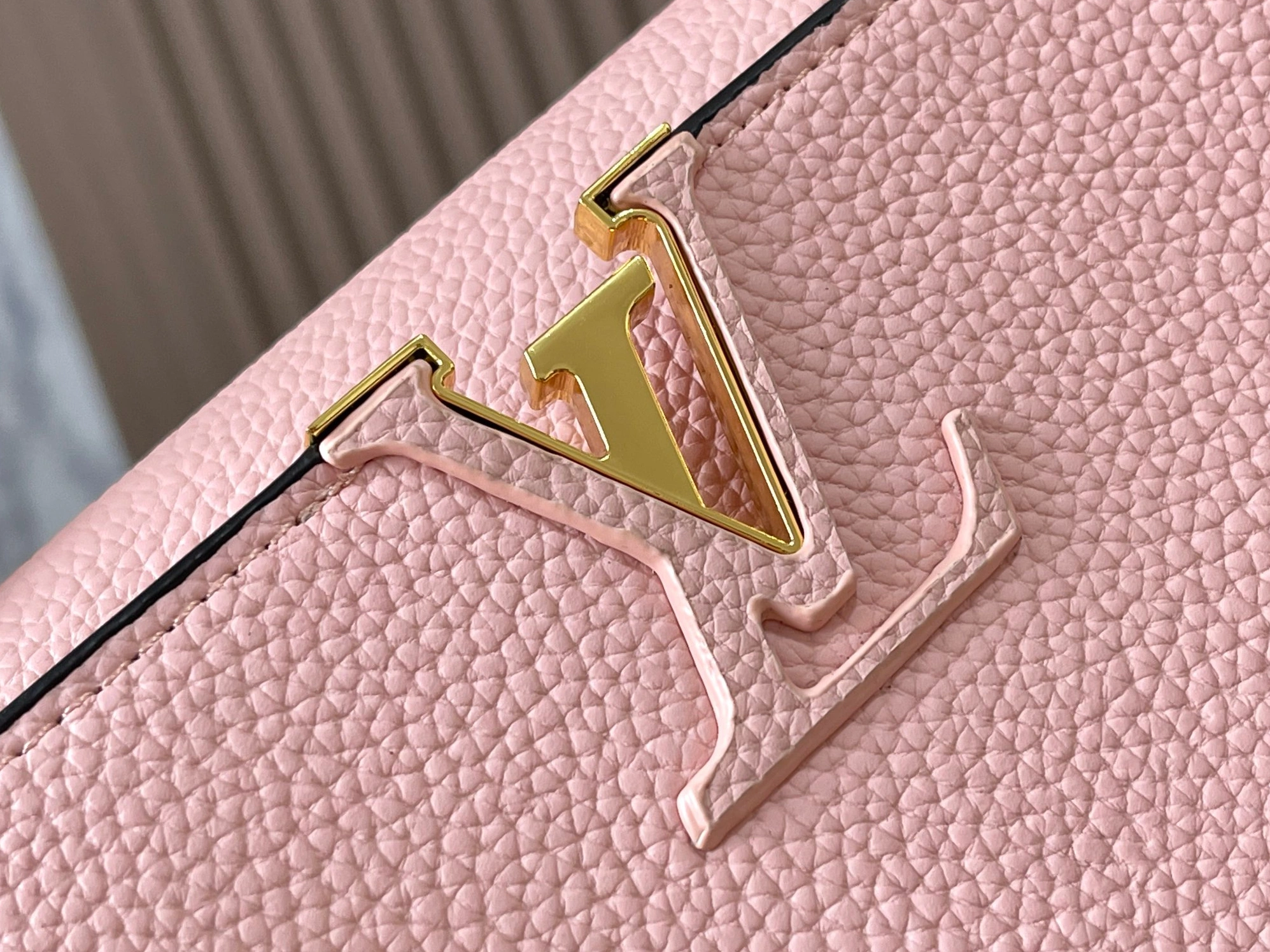 Minimalist 6258 Louis Vuitton AAA Quality Messenger Bags For Women