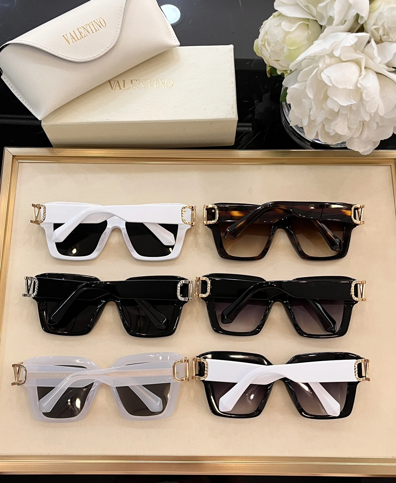 Minimalist 6534 Valentino AAA Quality Sunglasses