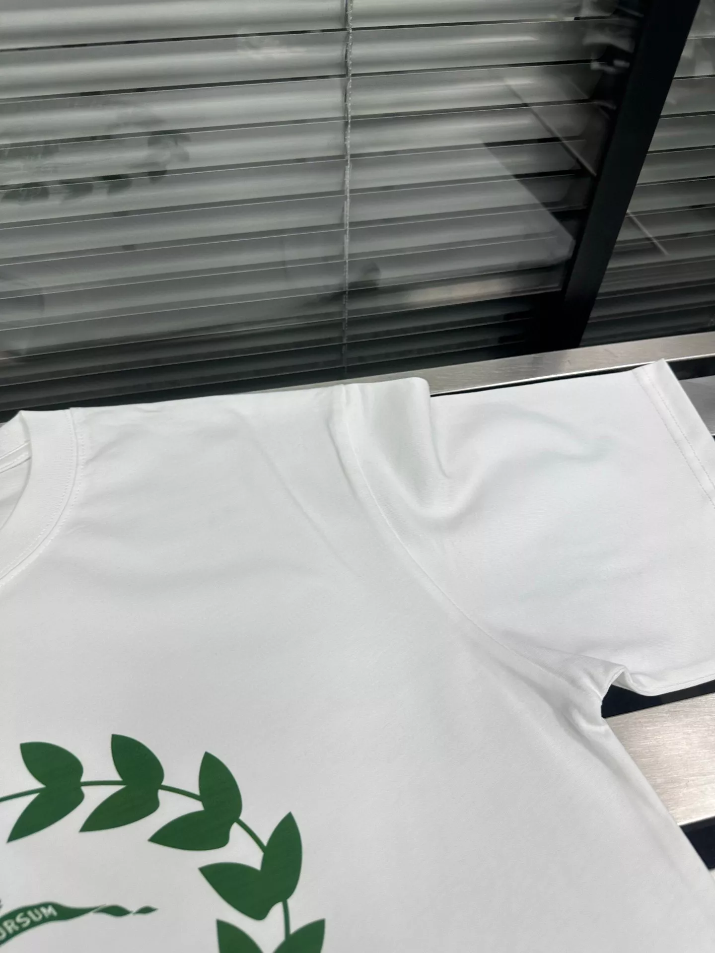 Minimalist 6863 Burberry T-Shirts Short Sleeved For Unisex