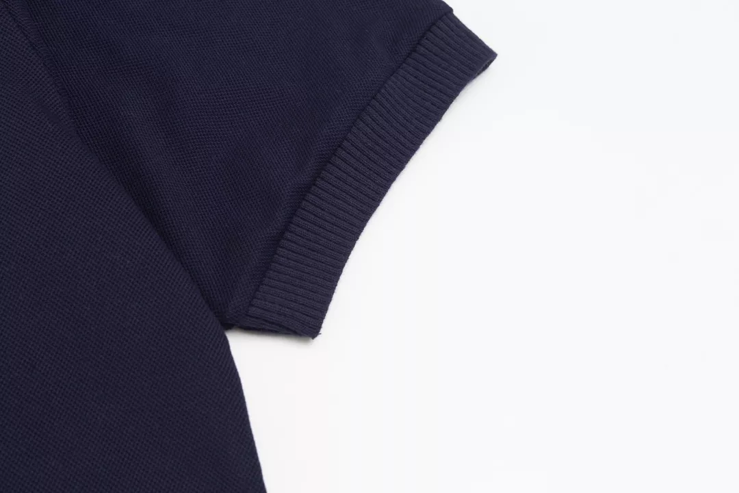 Minimalist 7474 Gucci T-Shirts Short Sleeved For Men