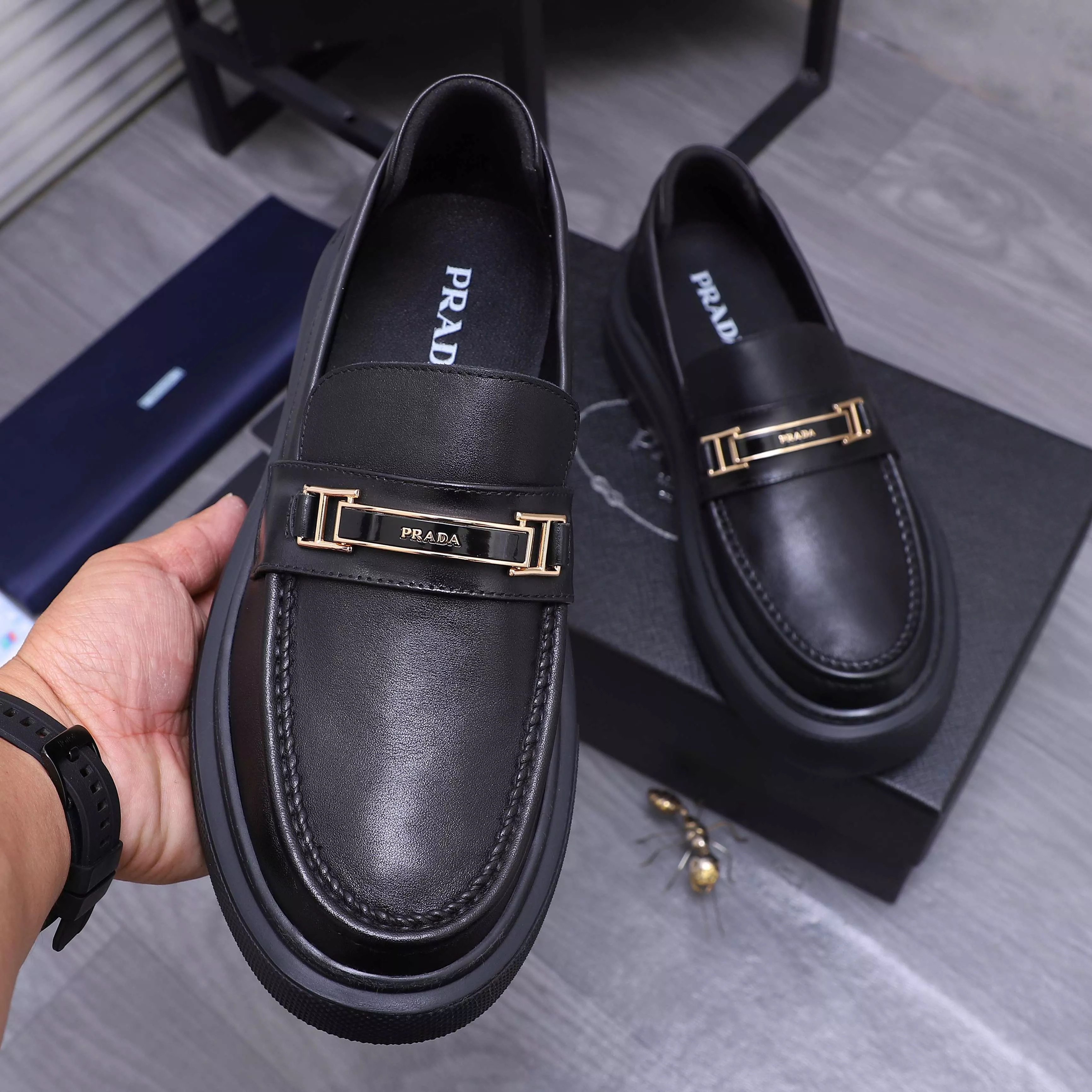Minimalist 7556 Prada Leather Shoes For Men