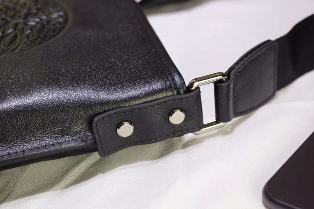 Minimalist 762 Versace AAA Man Messenger Bags