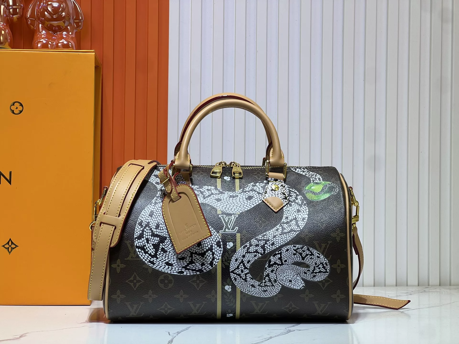 Minimalist 7720 Louis Vuitton AAA Quality Handbags For Women